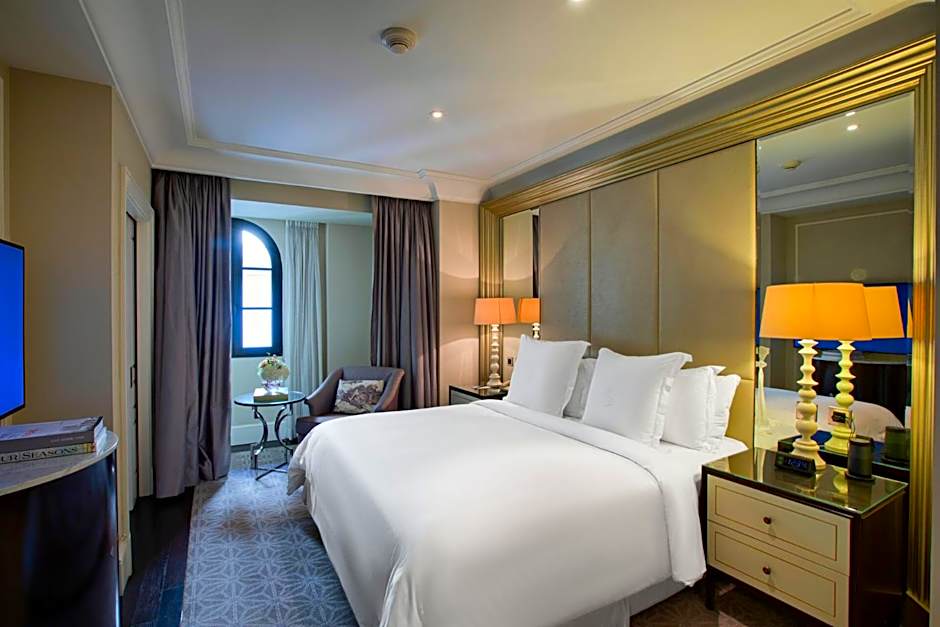 Four Seasons Hotel Baku