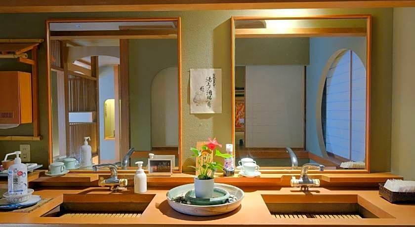 Yamaumi Onsen Shyuku Kaifuu