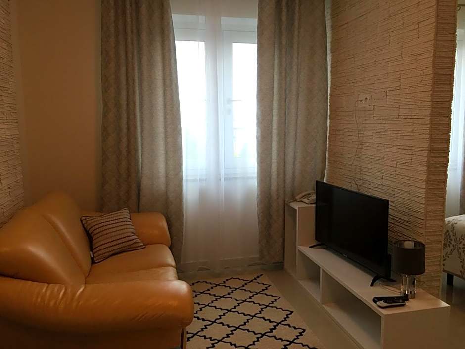 Aparthotel Koroni Home