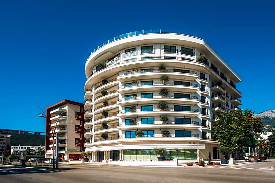 Iberostar Waves Slavija