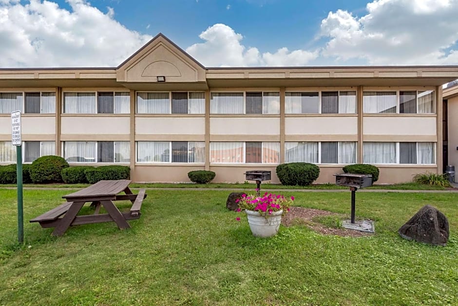 Quality Inn & Suites Vestal Binghamton Near University