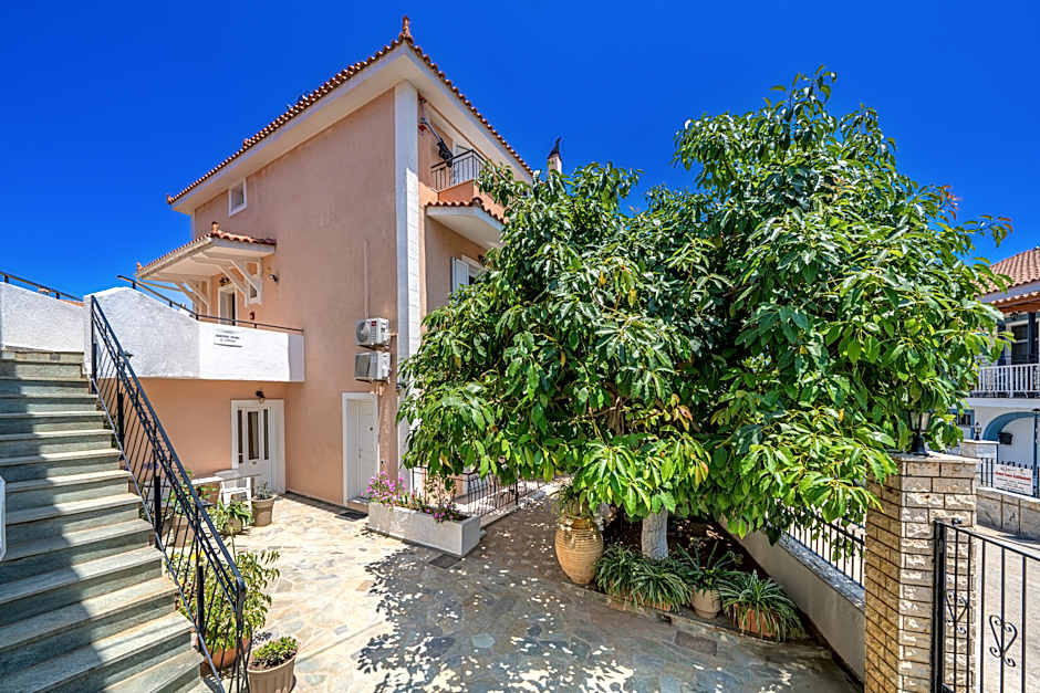 Dionysios Studios & Apartments