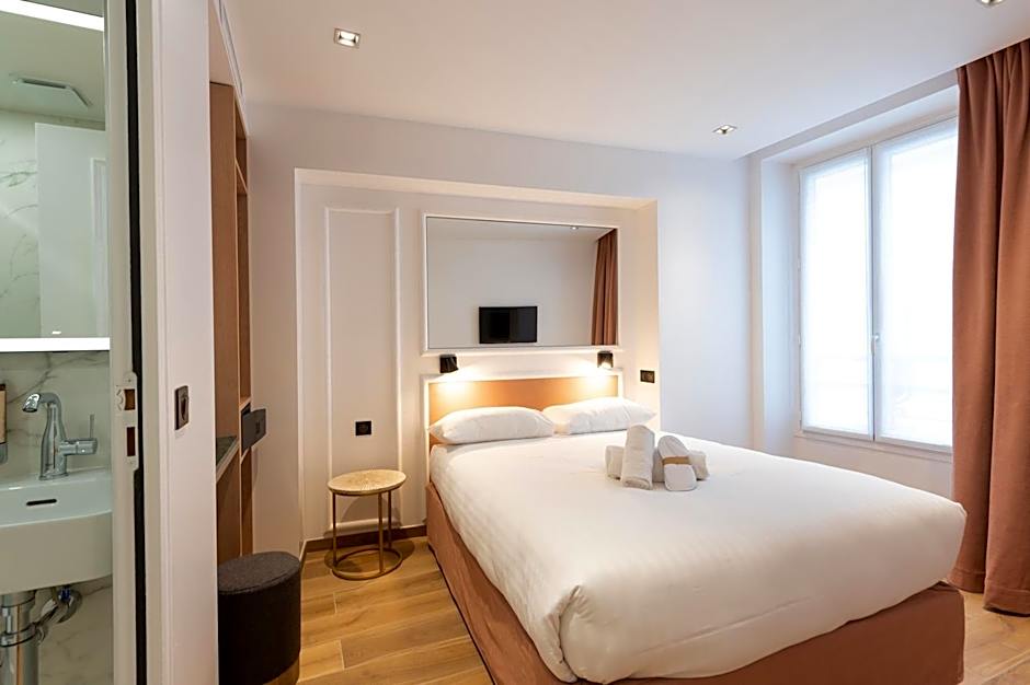 HOTEL AU COEUR DE REPUBLIQUE