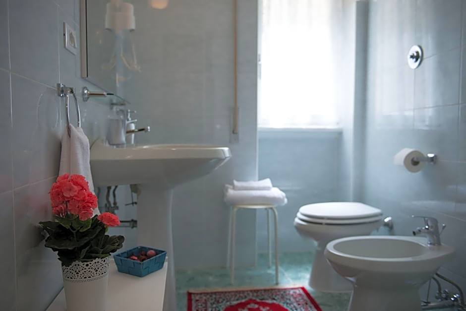 Authentic Sweet Home