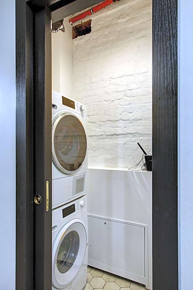 Mitten Village Family Residence