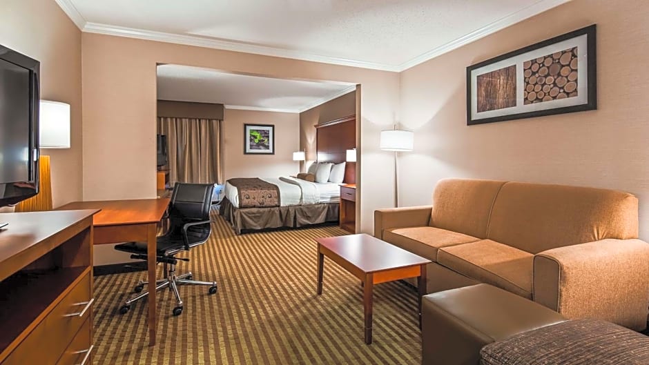 Best Western Plus Liverpool - Syracuse Inn & Suites