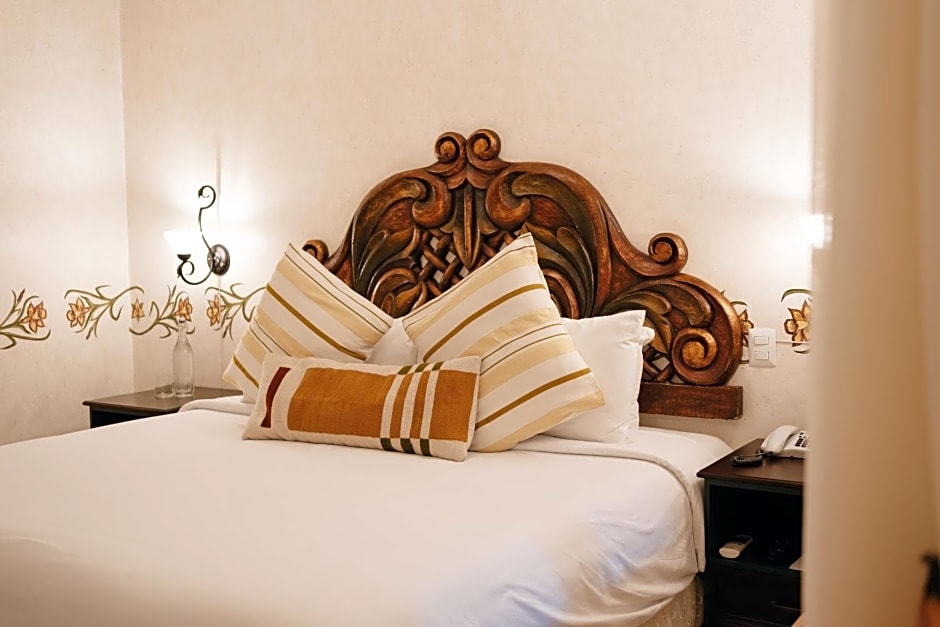 Los Pilares Hotel