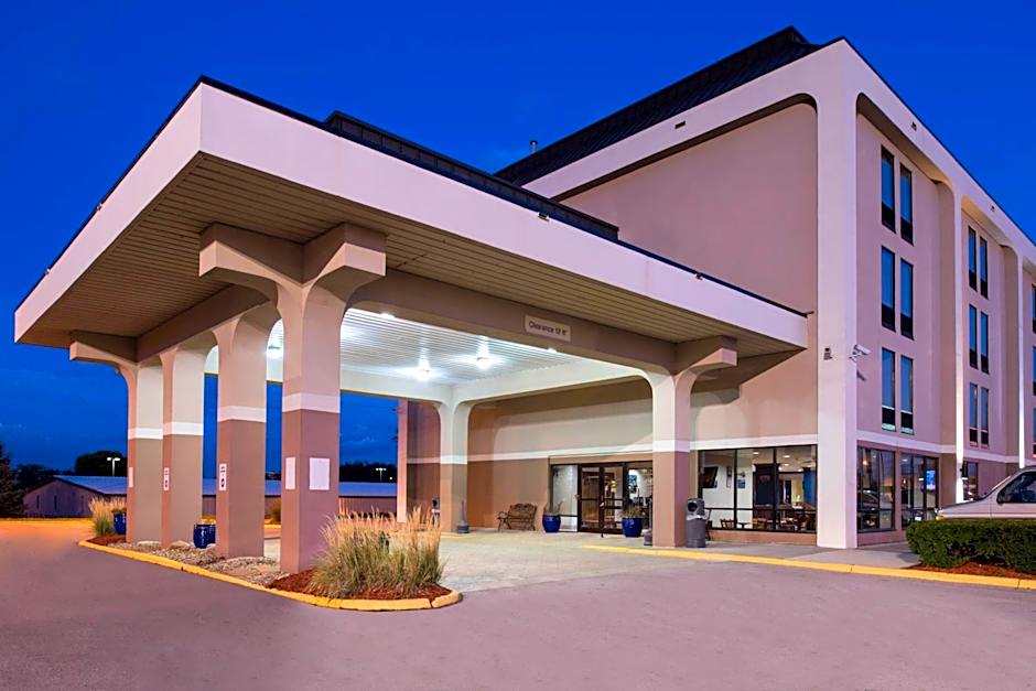 New Victorian Inn & Suites Omaha