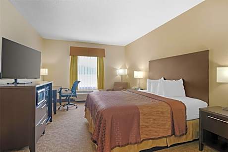 King Suite with Sofa Bed - Non-Smoking