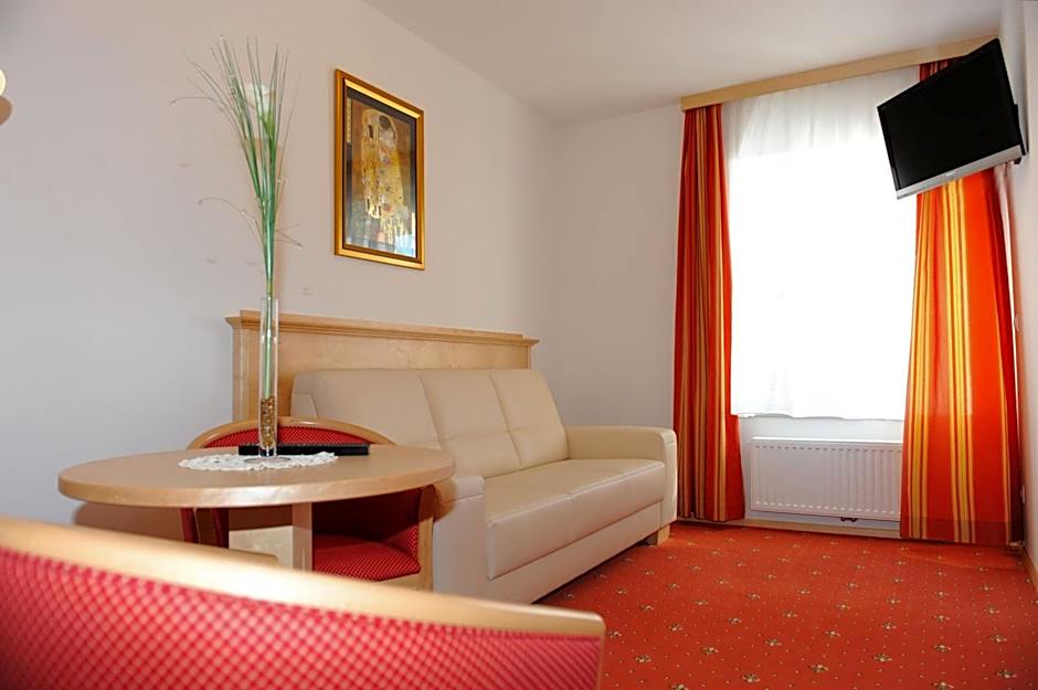 Hotel-Gasthof-Fleischerei - Zur alten Post