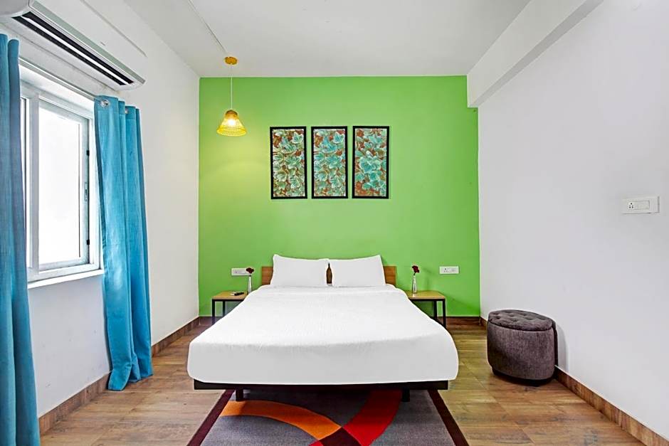 Shining Suites By OYO – Hyderabad, IA