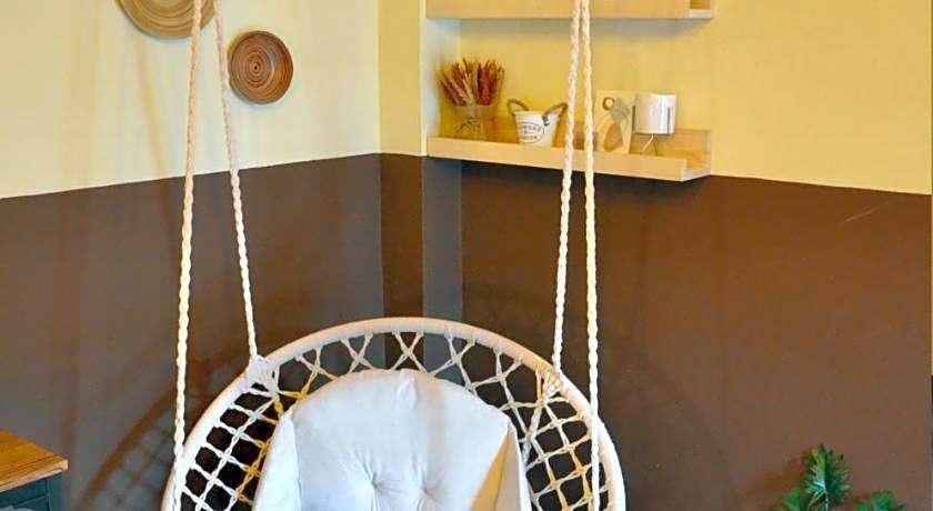 Dawnthaya Ayutthaya House