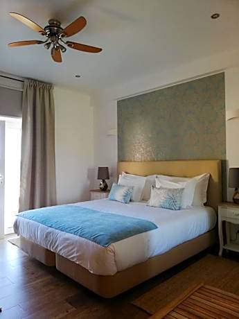 Double or Twin Room with Swimming Pool Access