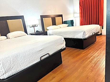 Double Room with Two Double Beds - Non-Smoking