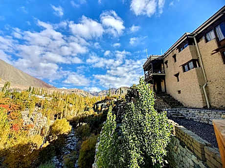 Moljoks Heritage House