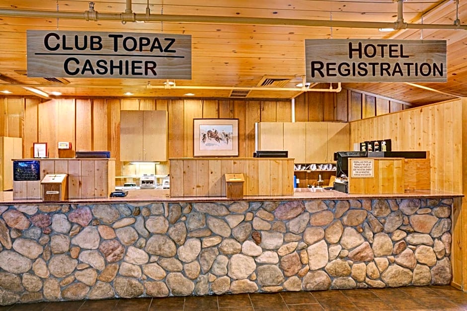 Topaz Lodge