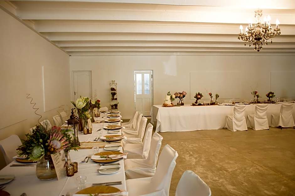 Swartberg Hotel, Cork Tree Collection