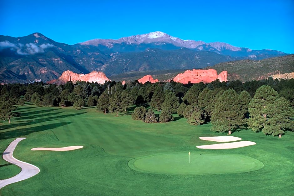 Garden Of The Gods Club And Resort