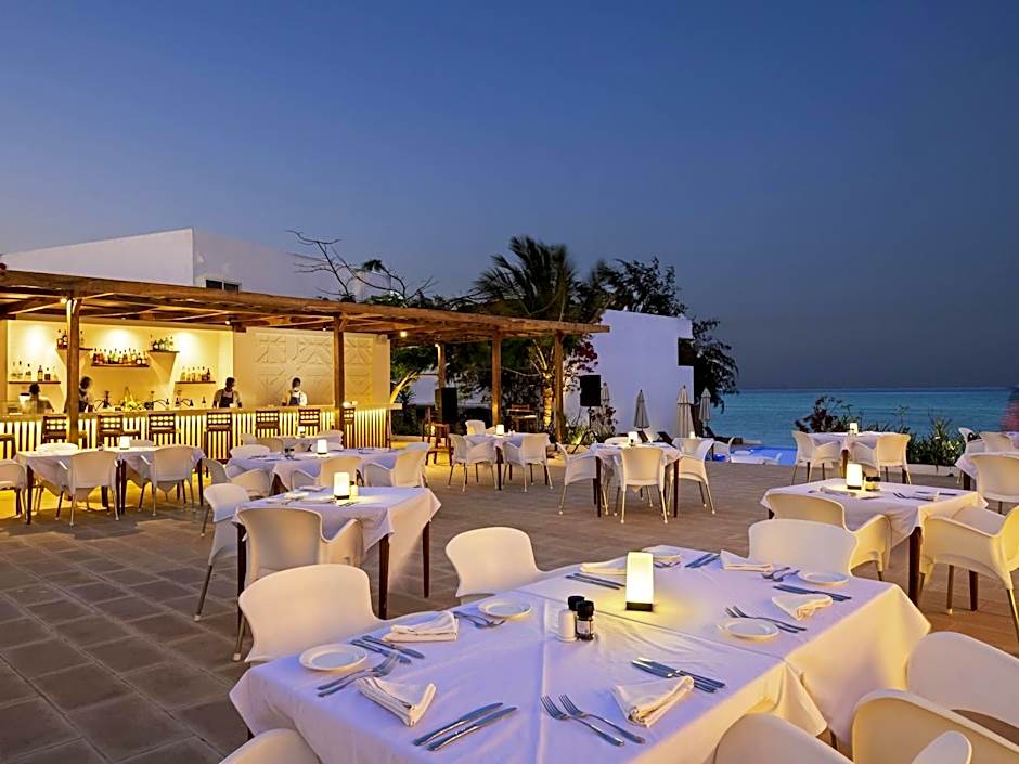 Nungwi Dreams by Mantis