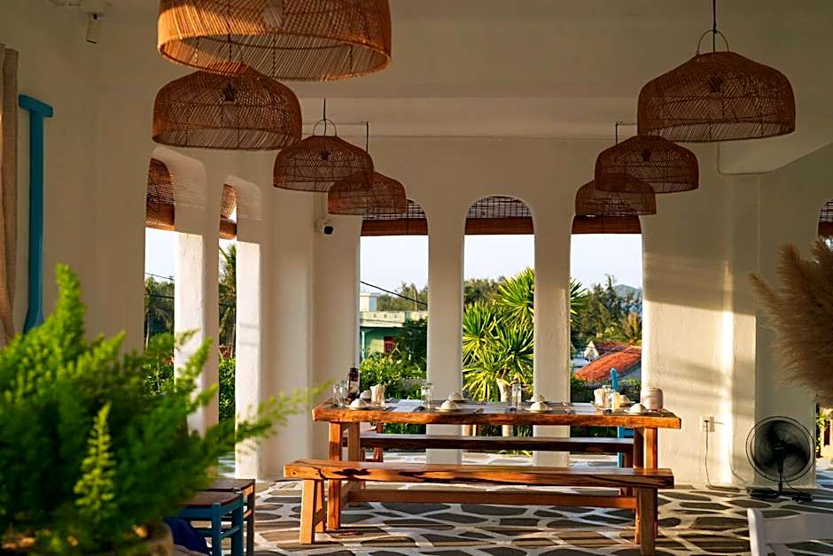 CAT’ village retreat