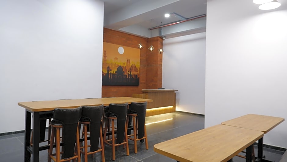 Hotel Downtown Orbit