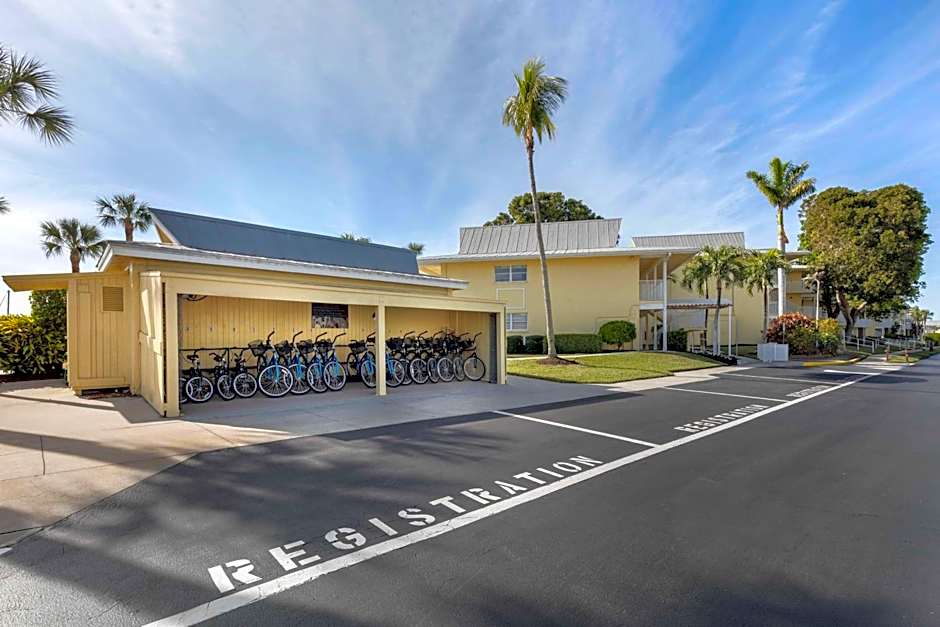 Hilton Vacation Club Charter Club Naples Bay