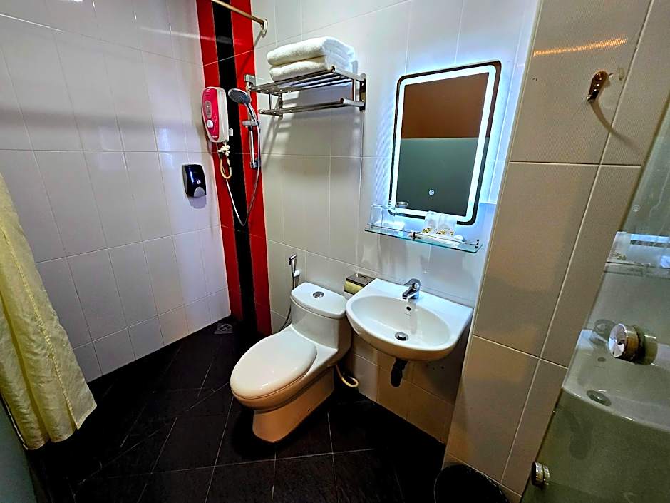 Eight Days Hotel Permas Jaya