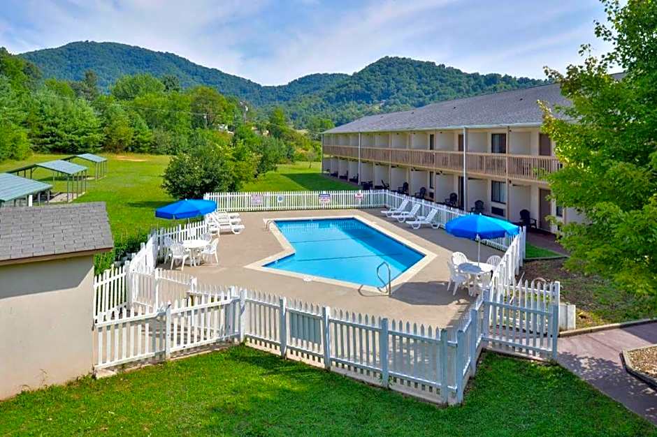 Americas Best Value Inn Canton, NC