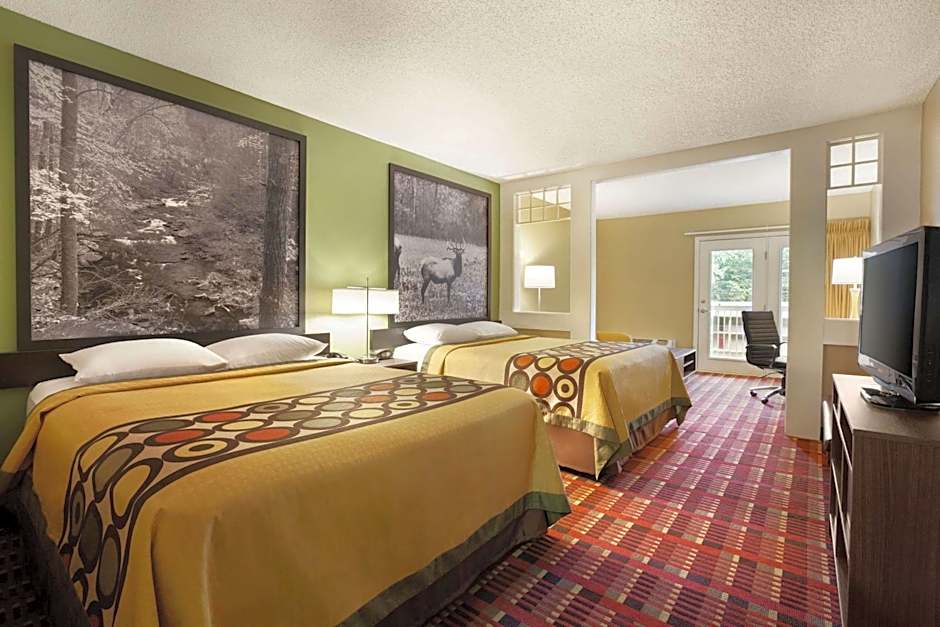 Photo 1 of 2 of Deluxe Studio 2 Queen Beds Suite