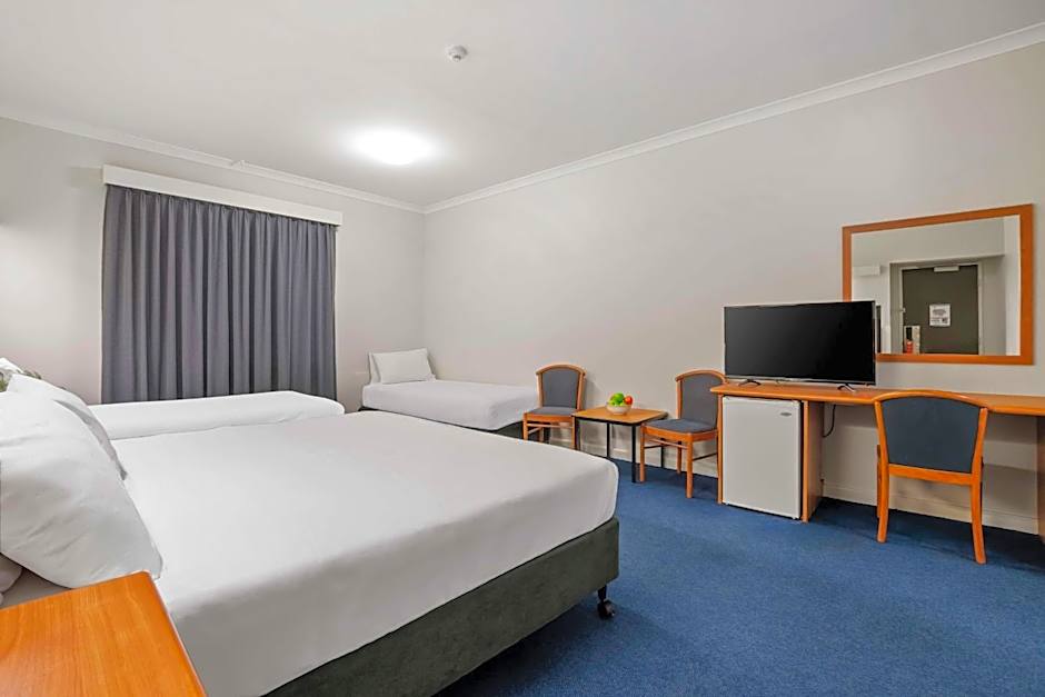 Metro Hotel Perth City