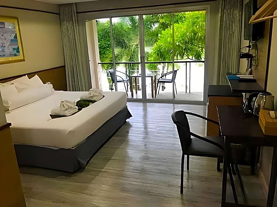 Nopparat Garden Hotel