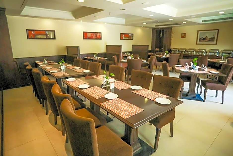 Hotel Samrat, Jabalpur