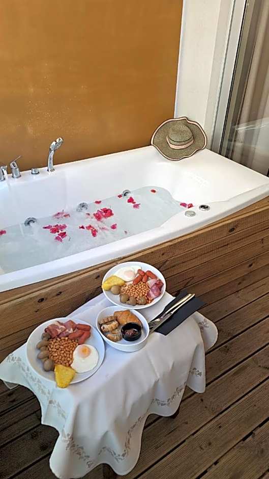 Atlantis Boutique City Hotel