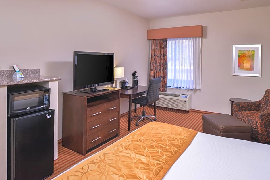 Americas Best Value Inn & Suites Bastrop