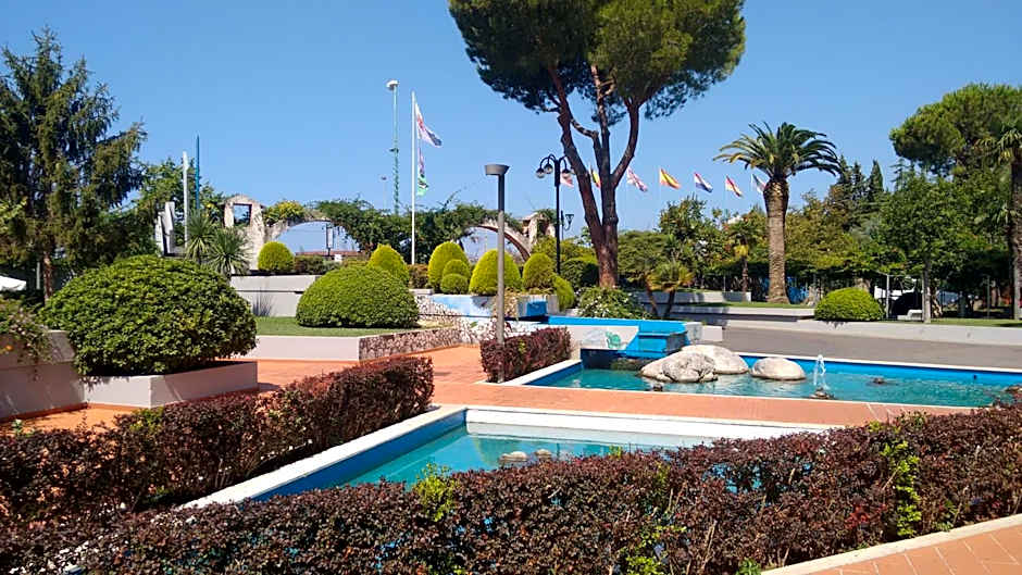 Villaggio Turistico La Mantinera - Hotel