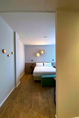 2 Single Beds Non-Smoking Comfort Room