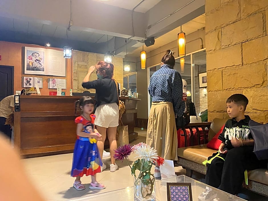 Plai and Herbs Suvarnabhumi Airport 