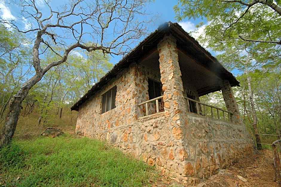 Sable Mountain Lodge, A Tent with a View Safaris