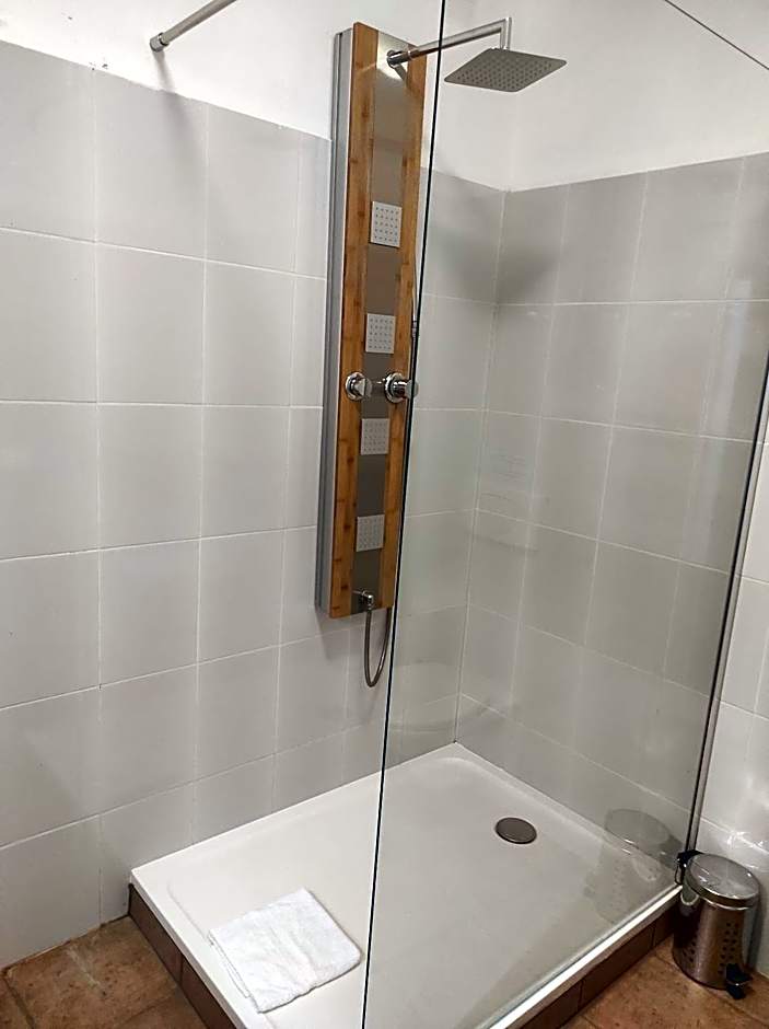 Logis Hôtel Restaurant Gîte La Bastide du Vébron