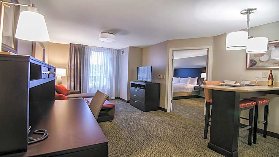 Staybridge Suites Marquette By IHG