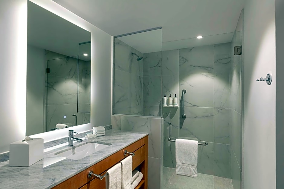 Hilton Garden Inn Guadalajara Airport