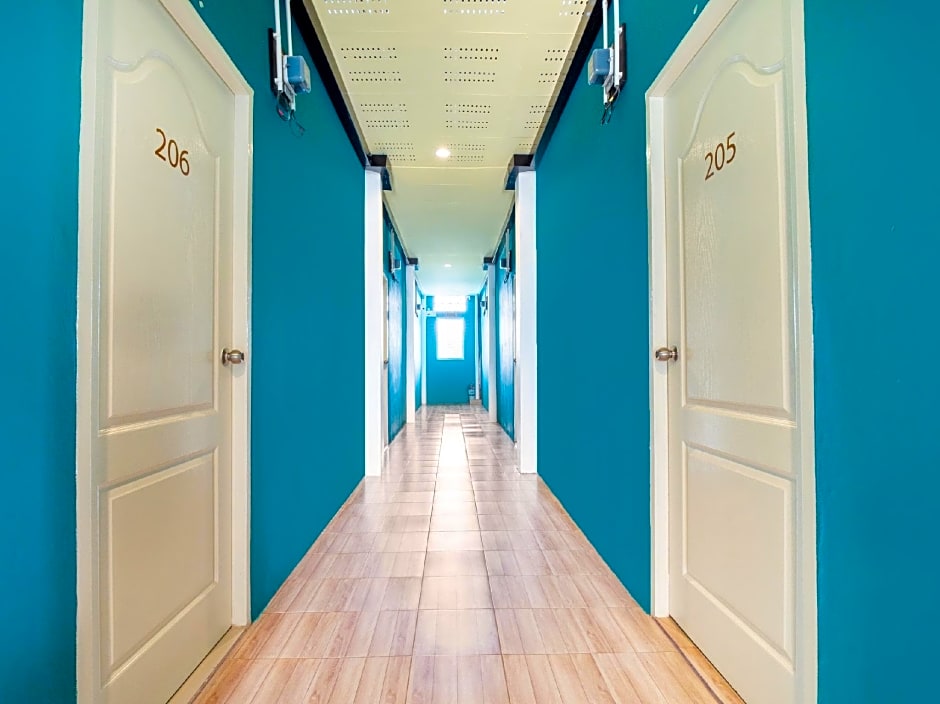 Brown Home Sattahip @ 19