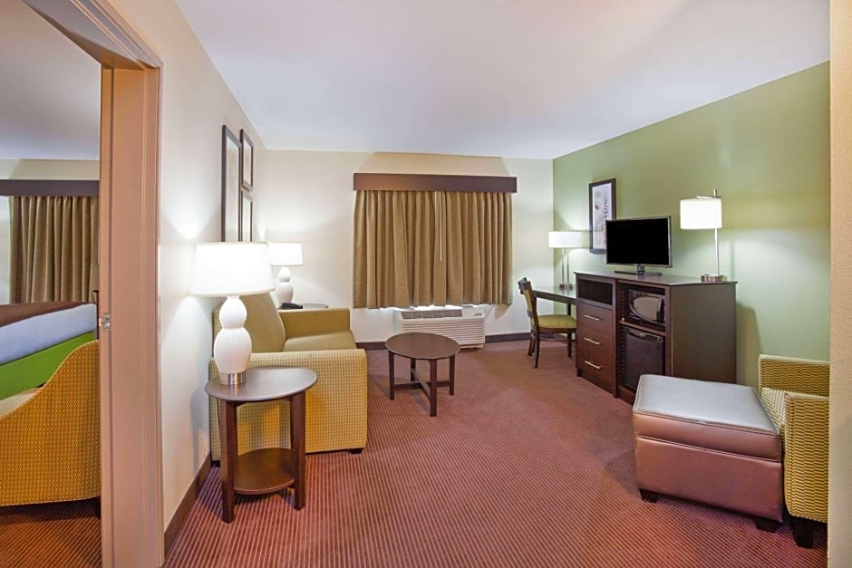 AmericInn by Wyndham Hartford SD