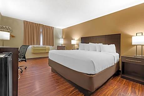 King Room - Non-Smoking