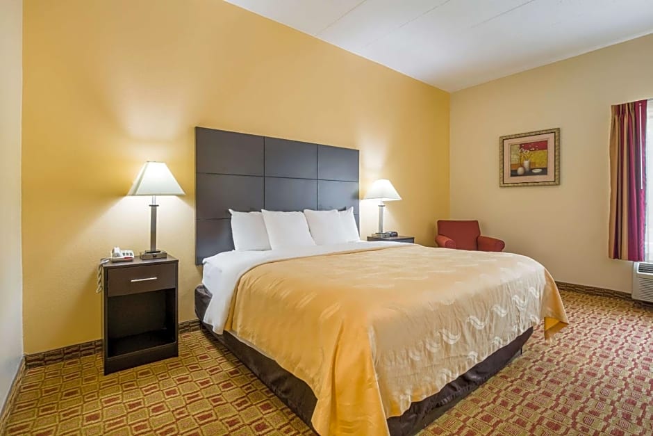 Quality Inn & Suites Sellersburg