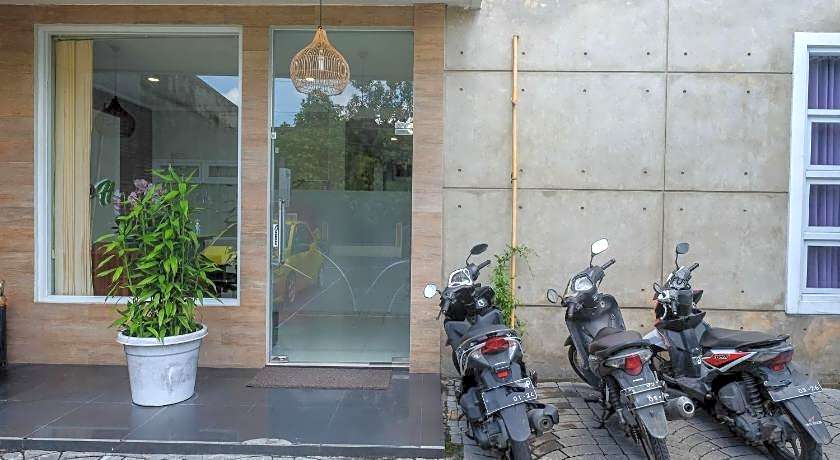 OYO 195 Stay @h Guesthouse