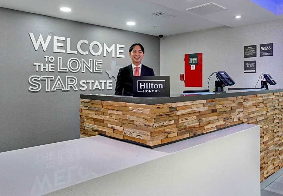 Hampton Inn By Hilton Houston-Pearland