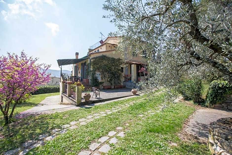 Independent loft on Florence's hills