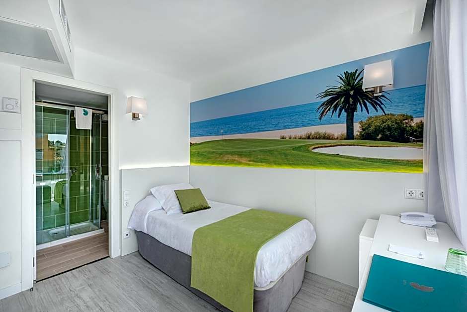 Plaza Santa Ponsa Boutique - Adults Only.