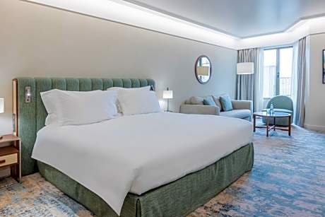 Junior King Suite - High Floor